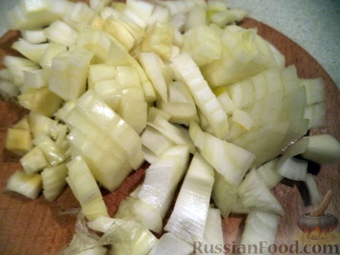Фото приготовления рецепта: Салат из кальмаров с яблоками - шаг №6