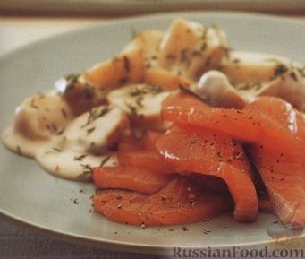 Рецепт Картофель под соусом бешамель с маринованным лососем
