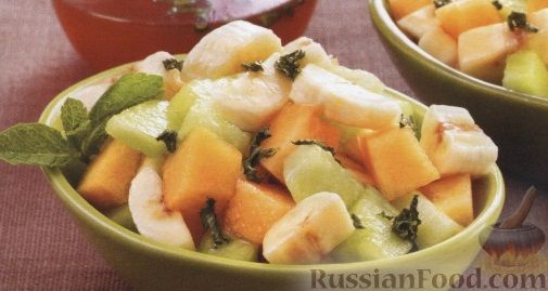 Рецепт Фруктовый салат из дыни и банана
