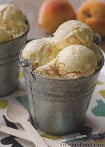 Рецепт Ванильное мороженое с кусочками персика