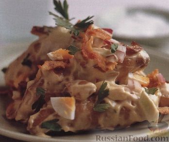 Рецепт Картофельный салат с яйцами, сельдереем и беконом