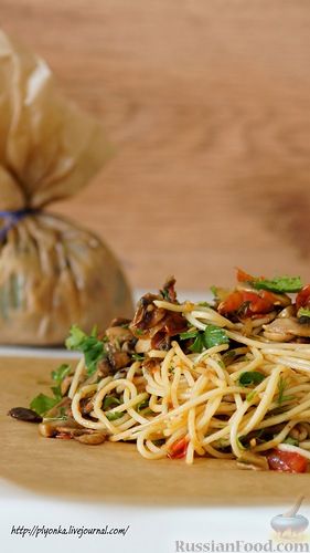 Рецепт Спагетти с грибами в мешочках