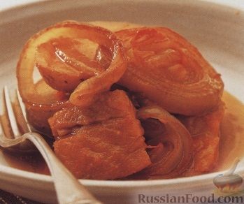 Рецепт Картофель, тушенный с лососем и луком