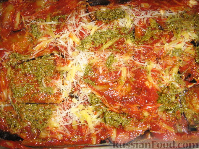 Рецепт Пармижиана из баклажанов с соусом из базилика и соусом песто