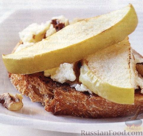 Рецепт Чудо-бутерброд с козьим сыром и яблоками