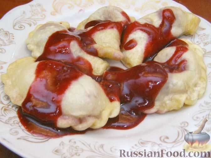 Рецепт Украинские вареники с вишнями