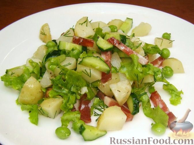 Рецепт Летний салат с колбасой