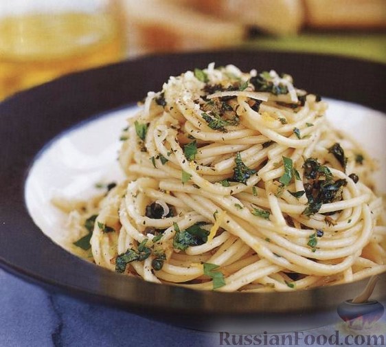 Рецепт Спагетти с анчоусами, каперсами и острым перцем