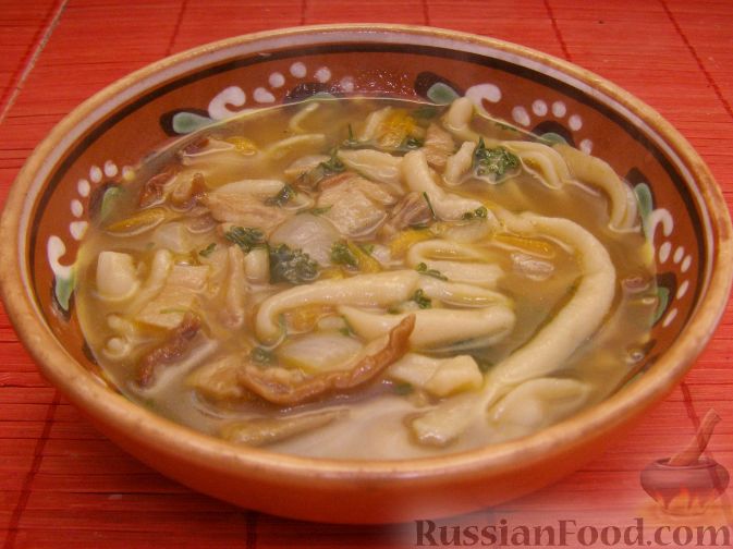Рецепт Суп из сушеных грибов с лапшой