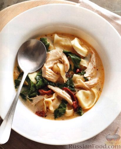 Рецепт Куриный суп с тортеллини и шпинатом