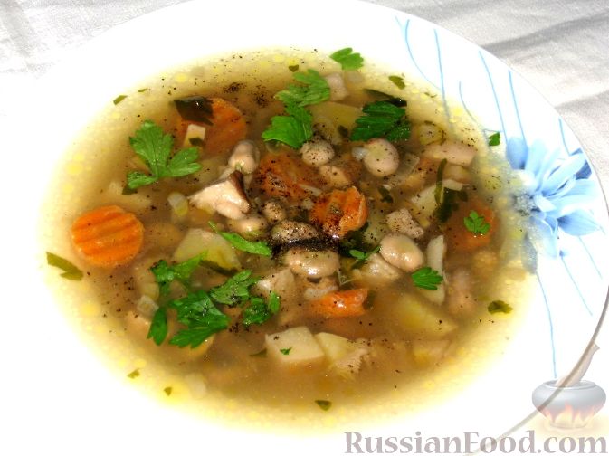 Рецепт Суп с бобами и белыми грибами