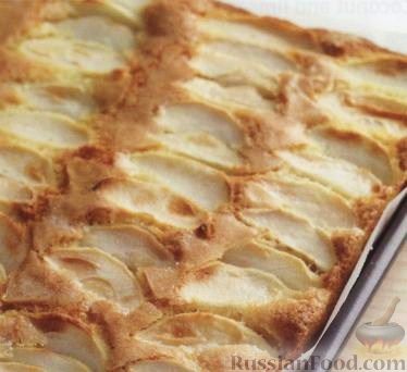 Рецепт Яблочный пирог с тоффи-соусом