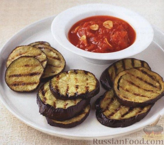 Рецепт Жареные баклажаны с томатным соусом