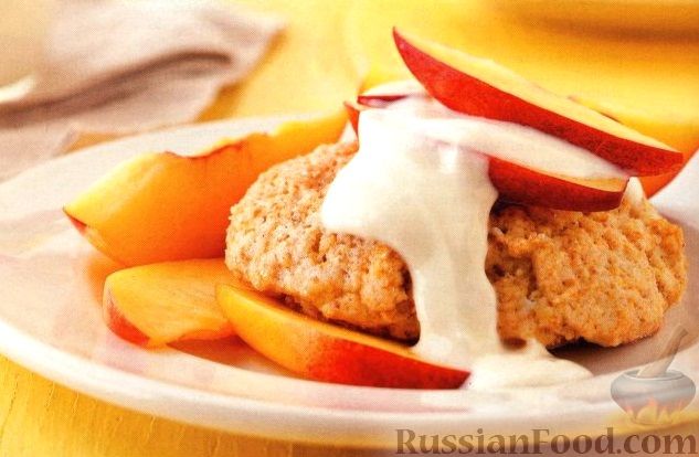 Рецепт Песочные пирожные с фруктами и медовым соусом