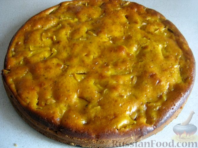 Рецепт Ароматный яблочный пирог на соке