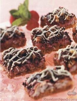 Рецепт Кокосовые пирожные с малиной, орехами и шоколадом