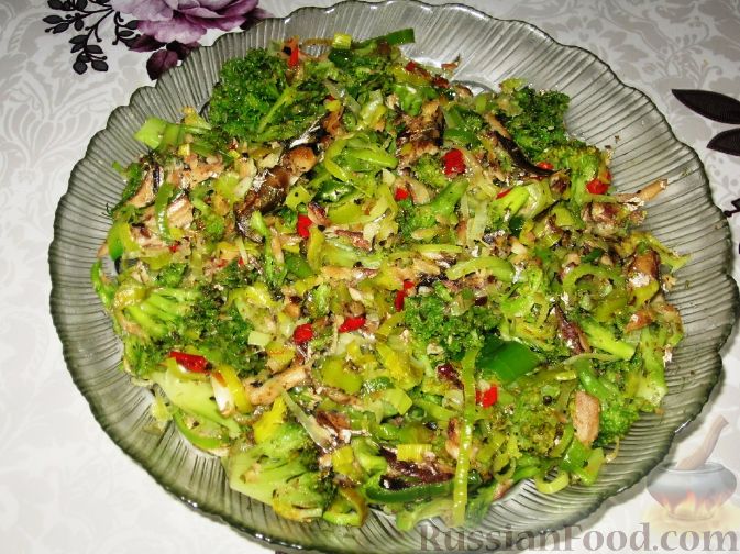 Рецепт Шпротный салат с брокколи