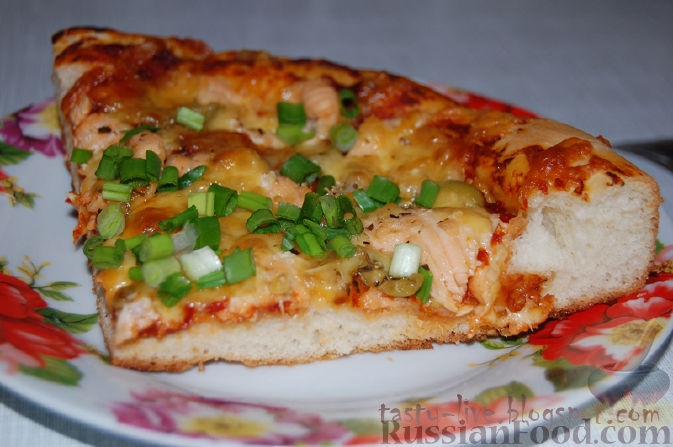 Рецепт Пицца с лососем, оливками и зеленью