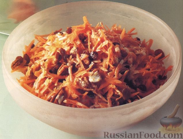 Рецепт Морковный салат с имбирем, орехами и изюмом