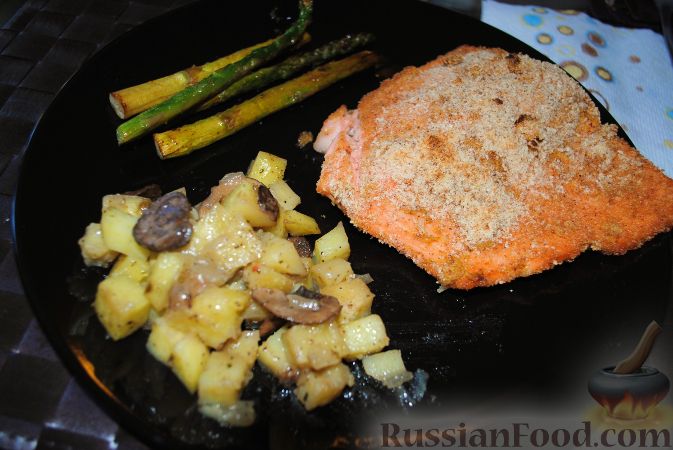 Рецепт Филе лосося с картошечкой и спаржей
