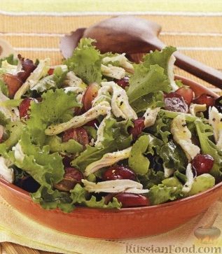 Рецепт Зеленый салат с куриным филе и виноградом