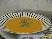 Фото приготовления рецепта: Крем-суп на скорую руку из того, что под нее попало :))) - шаг №8