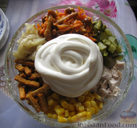 Салат «Цветик-семицветик» с морковью по-корейски