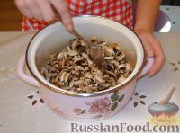 Фото приготовления рецепта: Грибной суп (с шампиньонами) - шаг №5