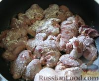 Фото приготовления рецепта: Жареная куриная печень - шаг №5