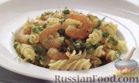 Фото к рецепту: Макароны с креветками и зеленым горошком
