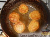 Фото приготовления рецепта: Картофельное пюре с грибами - шаг №4