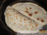 Фото приготовления рецепта: Кутабы (азербайджанские чебуреки) - шаг №13