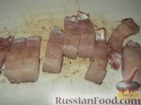 Фото приготовления рецепта: Щука, запеченная под сметанным соусом - шаг №3