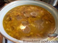 Фото приготовления рецепта: Грибной суп на курином бульоне - шаг №12