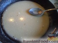 Фото приготовления рецепта: Суп с фрикадельками, рисом и грецкими орехами - шаг №7