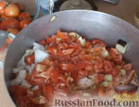 Фото приготовления рецепта: Баклажаны маринованные с помидорами и перцем - шаг №9