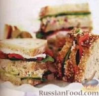 Фото к рецепту: Сэндвичи с лососем и шпинатом