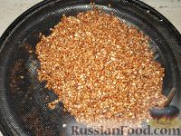 Фото приготовления рецепта: Гречка (или рис) с морковно-луковой поджаркой - шаг №2