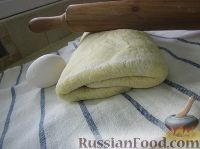 Фото к рецепту: Слоёное тесто бездрожжевое