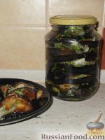 Фото приготовления рецепта: Жареные баклажаны с чесноком - шаг №9