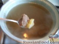 Фото приготовления рецепта: Суп мясной с фасолью - шаг №10