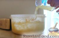 Фото приготовления рецепта: Большой лимонный кекс - шаг №4