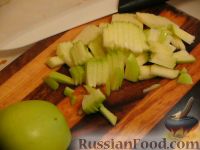 Фото приготовления рецепта: Мясной салат с яблоками - шаг №7