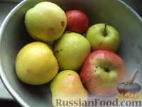 Фото приготовления рецепта: Яблоки с карамелью - шаг №2