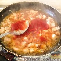 Фото приготовления рецепта: Паста со свининой в томатном соусе - шаг №4