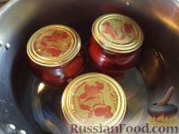 Фото приготовления рецепта: Соленые помидоры с чесноком - шаг №8