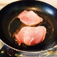 Фото приготовления рецепта: Свинина с овощами в съедобной "тарелке" - шаг №2