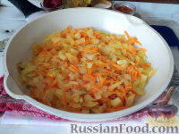Фото приготовления рецепта: Овощное рагу с грибами - шаг №3
