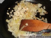Фото приготовления рецепта: Фасоль в томатном соусе - шаг №6