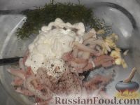 Фото приготовления рецепта: Кальмары со сметаной и чесноком - шаг №6